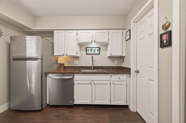 4040 San Felipe Street 119, Houston, TX 77027