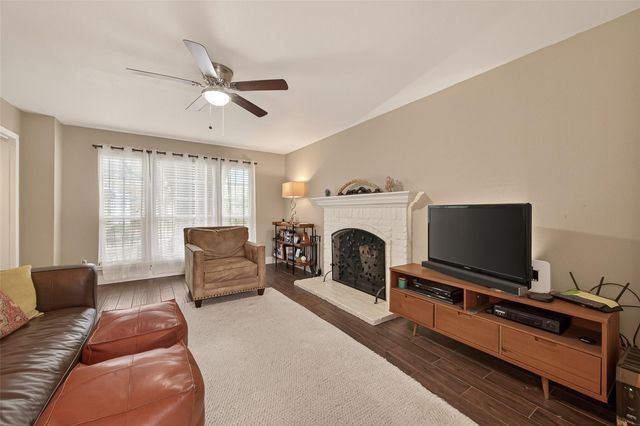 4040 San Felipe Street 119, Houston, TX 77027