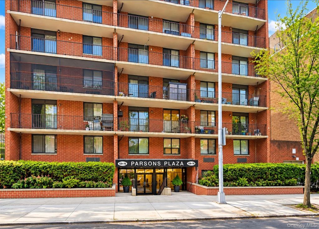 13976 35th Avenue L1, Flushing, NY 11354 — exterior