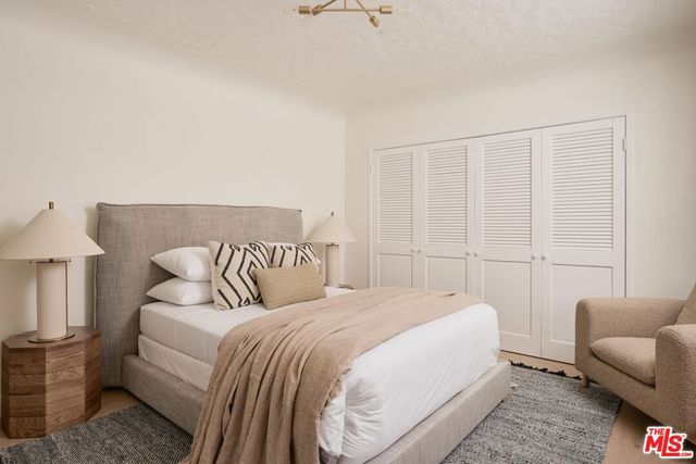 8607 Clifton Way, Beverly Hills, CA 90211