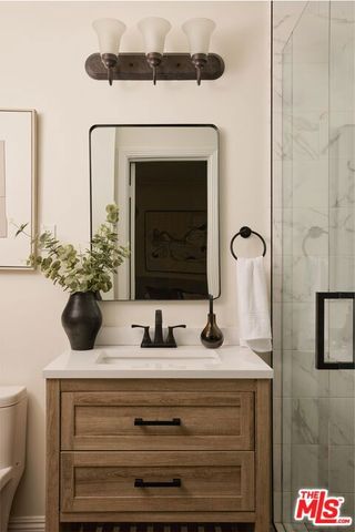 8607 Clifton Way, Beverly Hills, CA 90211