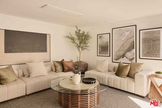 8607 Clifton Way, Beverly Hills, CA 90211