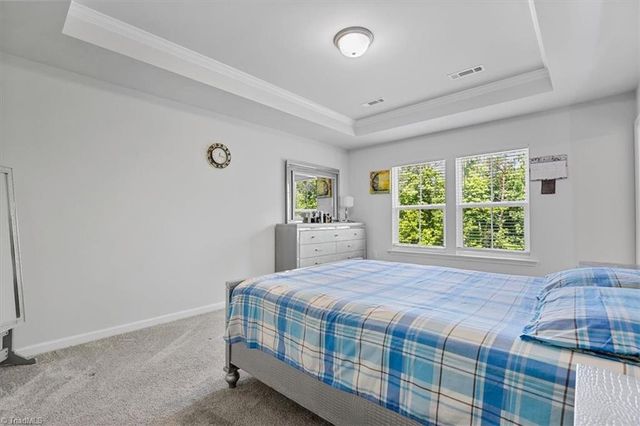 814 Falls Grove Trail, High Point, NC 27265