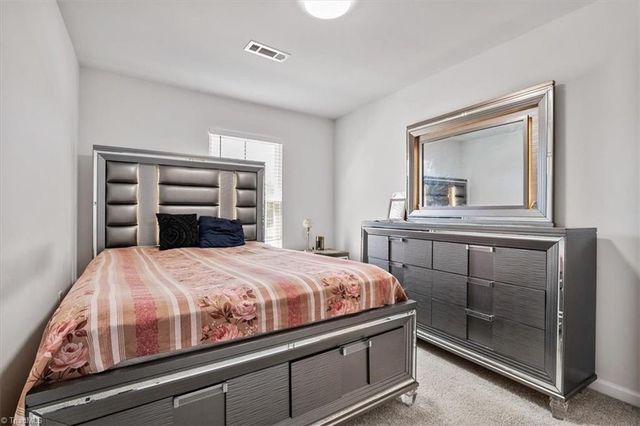 814 Falls Grove Trail, High Point, NC 27265
