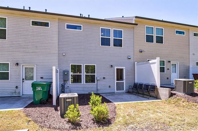 814 Falls Grove Trail, High Point, NC 27265