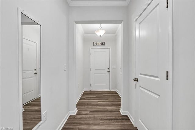 814 Falls Grove Trail, High Point, NC 27265