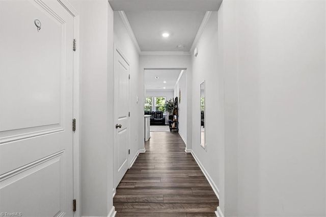 814 Falls Grove Trail, High Point, NC 27265