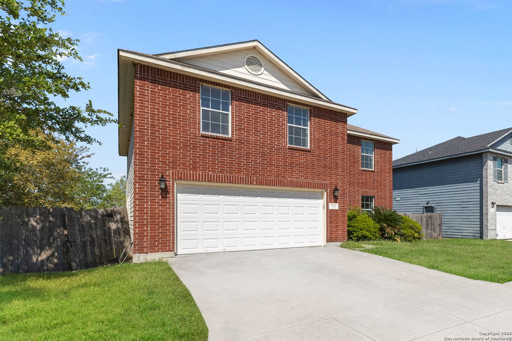 7903 COPPER BRK, Converse, TX 78109