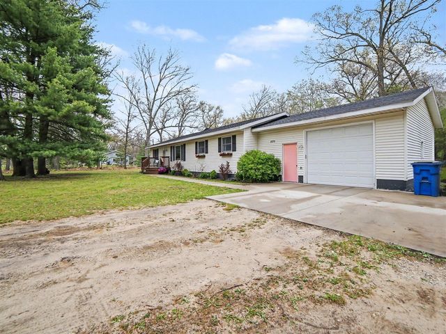 1574 Chatterson Road, Muskegon, MI 49442