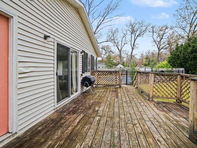 1574 Chatterson Road, Muskegon, MI 49442