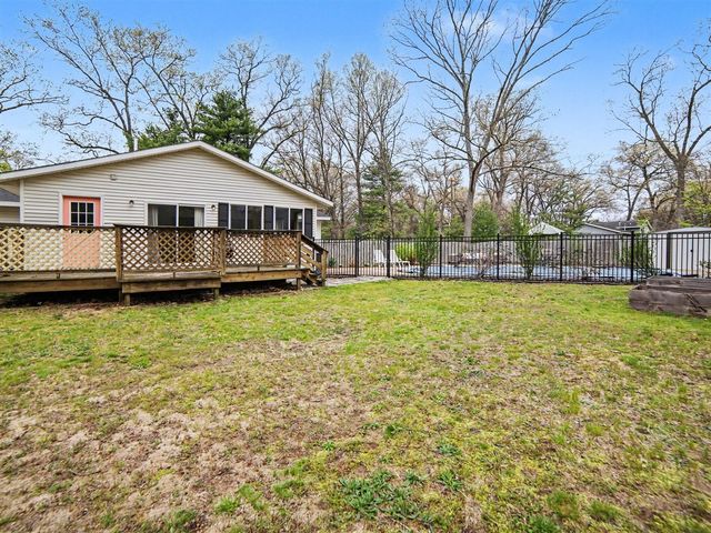 1574 Chatterson Road, Muskegon, MI 49442