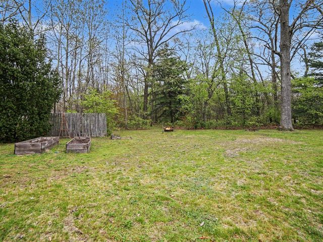 1574 Chatterson Road, Muskegon, MI 49442
