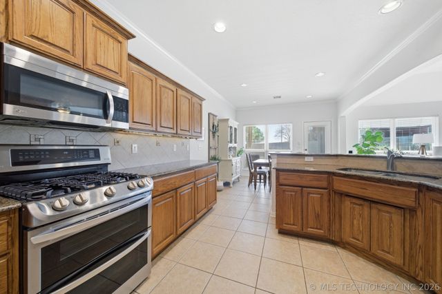 1825 E Montgomery Street, Broken Arrow, OK 74012