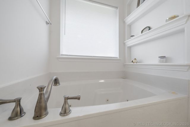 1825 E Montgomery Street, Broken Arrow, OK 74012