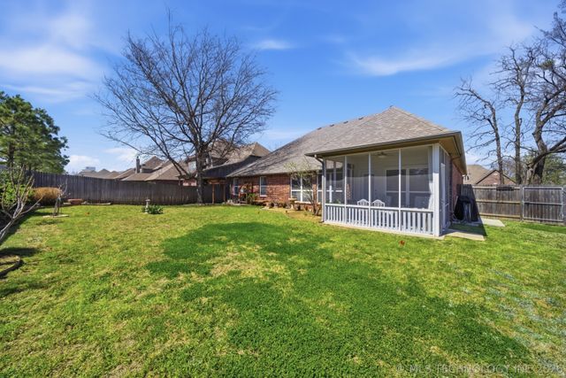 1825 E Montgomery Street, Broken Arrow, OK 74012