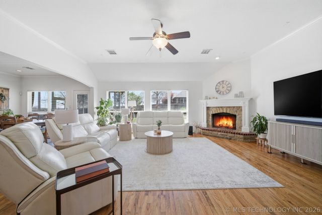 1825 E Montgomery Street, Broken Arrow, OK 74012