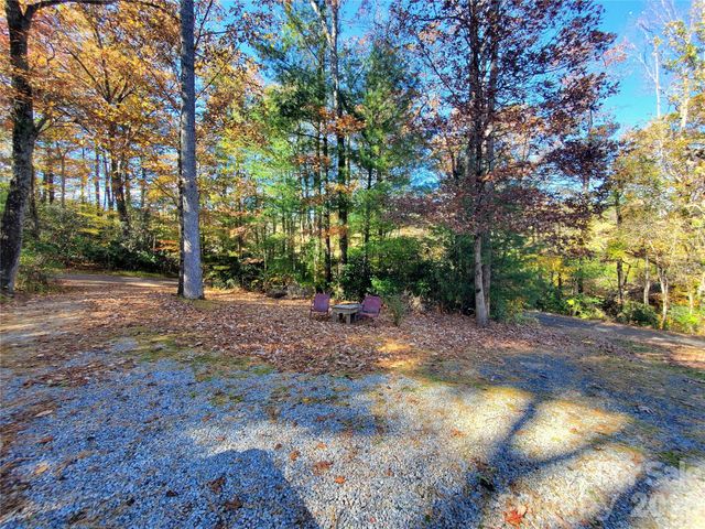 457 Dale Road, Spruce Pine, NC 28777