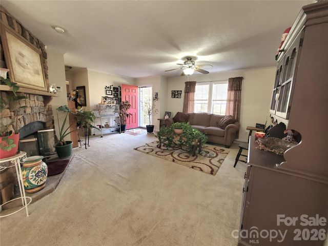 457 Dale Road, Spruce Pine, NC 28777