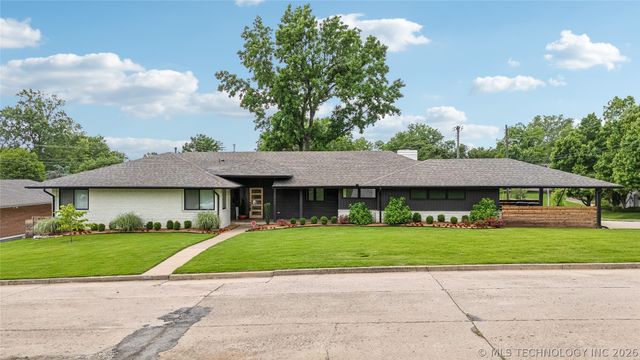 2808 E 37th Place, Tulsa, OK 74105