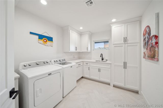 2808 E 37th Place, Tulsa, OK 74105