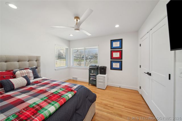 2808 E 37th Place, Tulsa, OK 74105