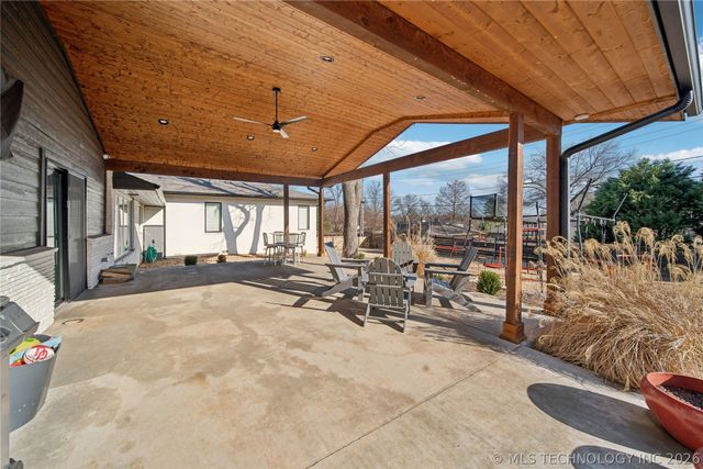 2808 E 37th Place, Tulsa, OK 74105