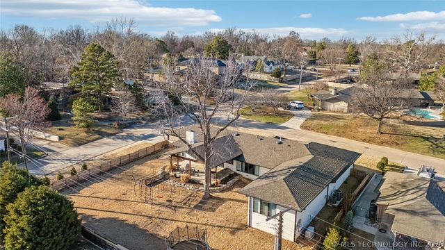 2808 E 37th Place, Tulsa, OK 74105