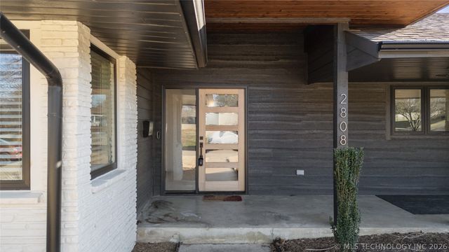 2808 E 37th Place, Tulsa, OK 74105