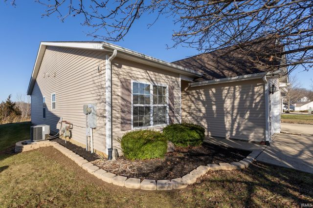 690 S Fieldstone Boulevard, Bloomington, IN 47403