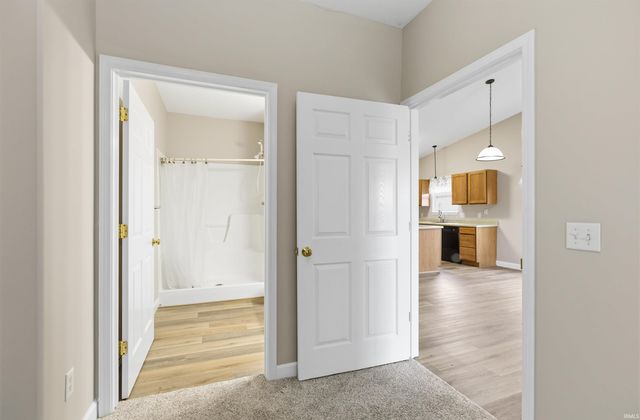 690 S Fieldstone Boulevard, Bloomington, IN 47403