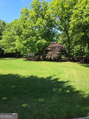 1724 Willoughby Drive, Buford, GA 30519