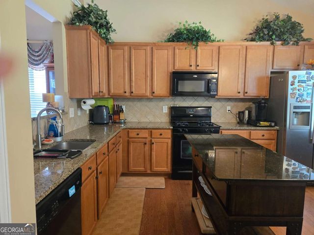 1724 Willoughby Drive, Buford, GA 30519