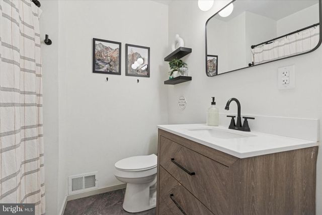 673 BARRINGTON RD, Collegeville, PA 19426