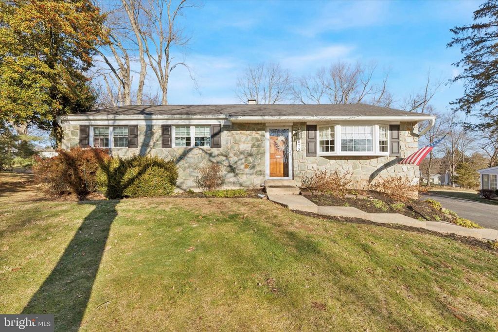 673 BARRINGTON RD, Collegeville, PA 19426