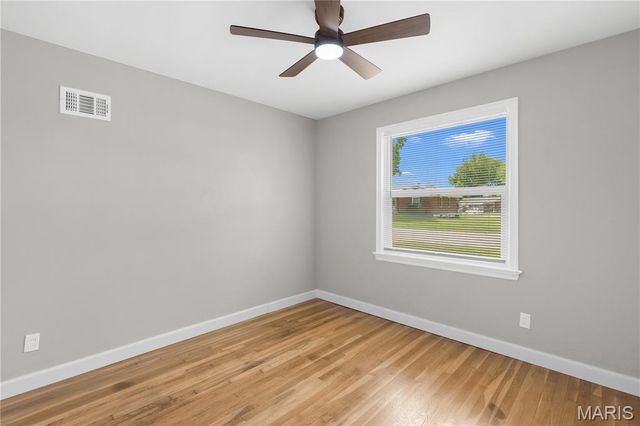 9442 Altonwood Drive, St Louis, MO 63136