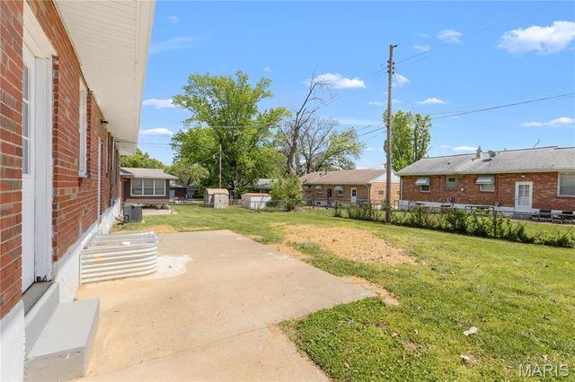 9442 Altonwood Drive, St Louis, MO 63136