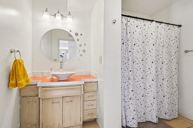 121 Frost Street, Jackson, MI 49202