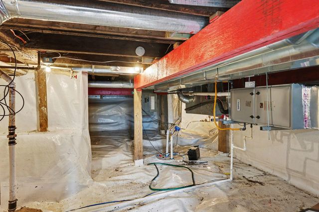 121 Frost Street, Jackson, MI 49202