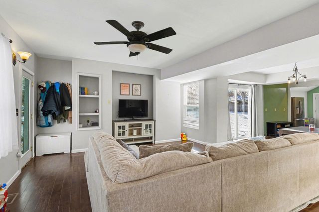 121 Frost Street, Jackson, MI 49202