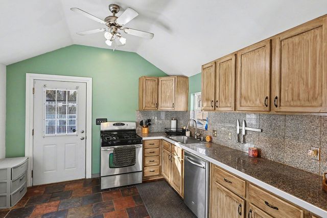 121 Frost Street, Jackson, MI 49202