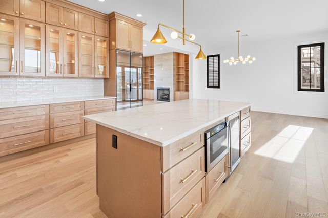 24 Midway Street, Babylon, NY 11702