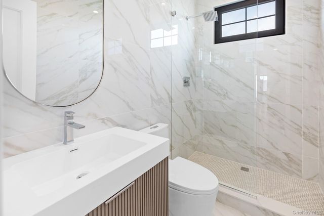 24 Midway Street, Babylon, NY 11702