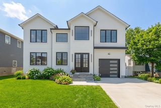 24 Midway Street, Babylon, NY 11702