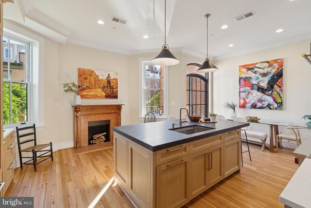 1514 R ST NW, Washington, DC 20009