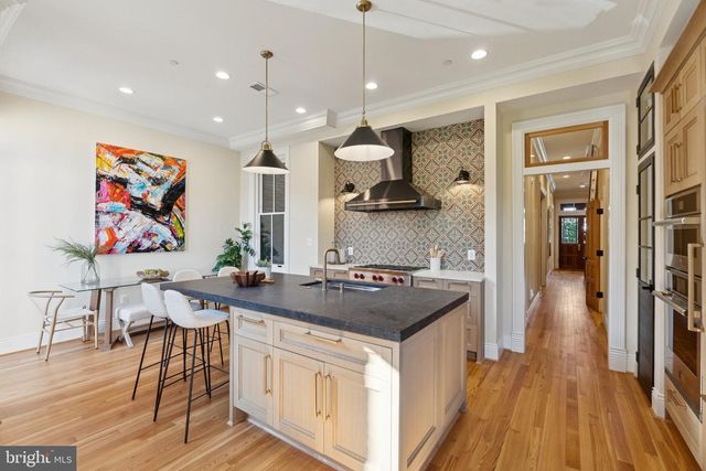 1514 R ST NW, Washington, DC 20009