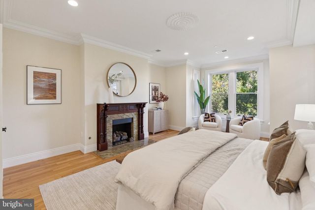 1514 R ST NW, Washington, DC 20009