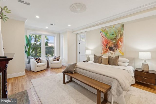 1514 R ST NW, Washington, DC 20009