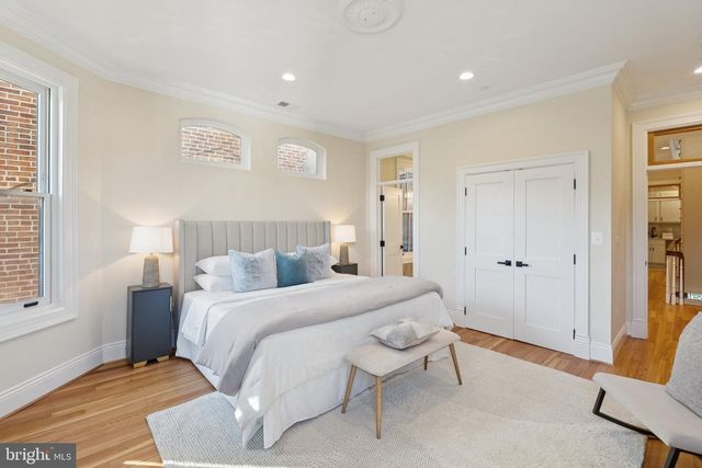 1514 R ST NW, Washington, DC 20009