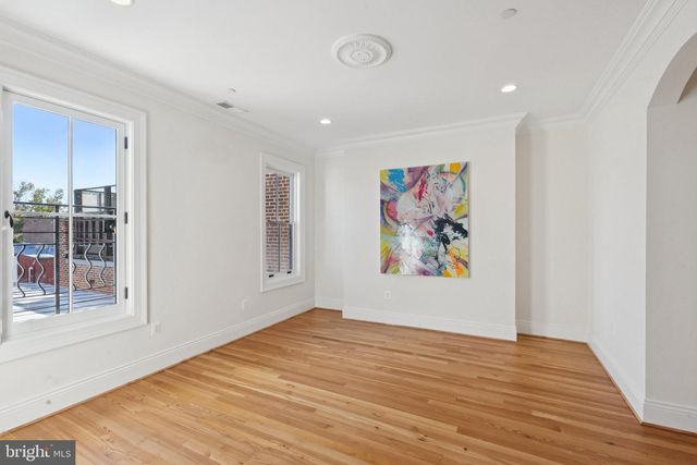 1514 R ST NW, Washington, DC 20009