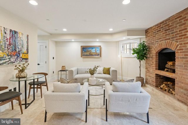 1514 R ST NW, Washington, DC 20009